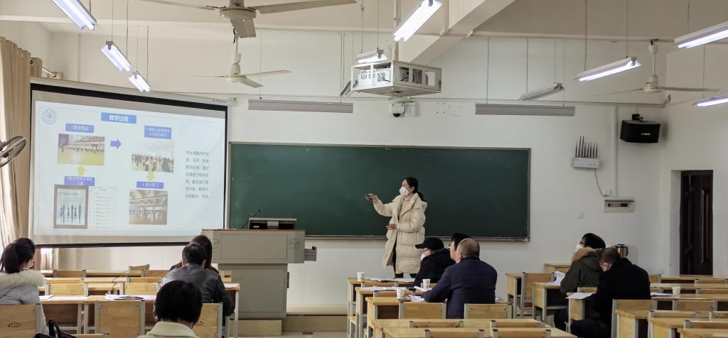 探花系列