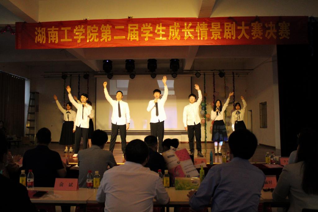 探花系列