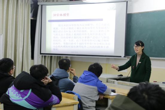 探花系列