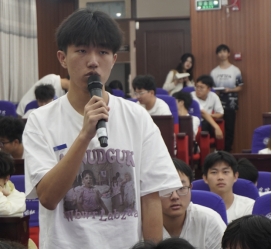 探花系列