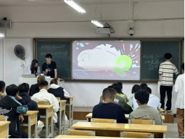 探花系列