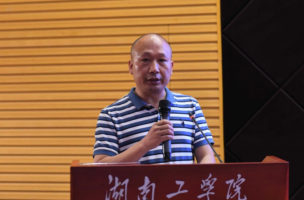 探花系列