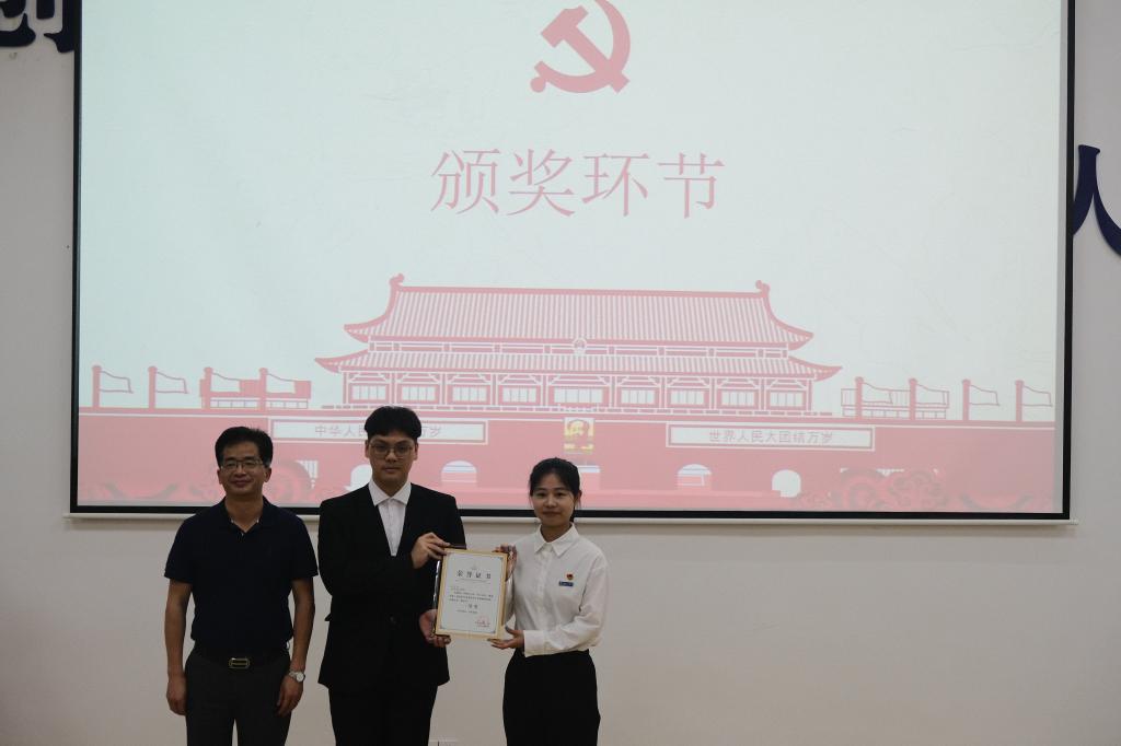 探花系列