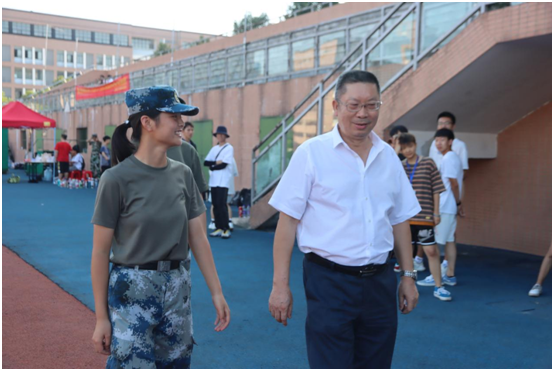 探花系列