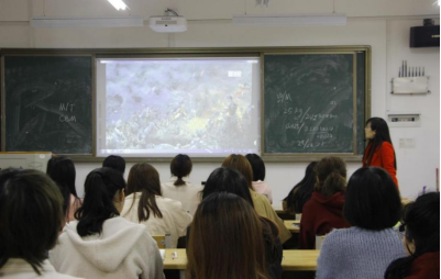 探花系列