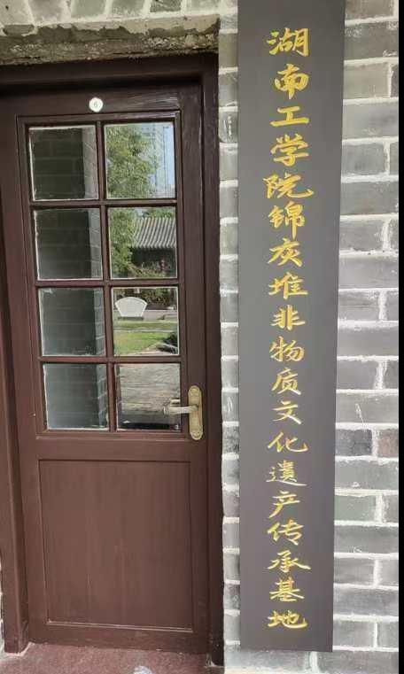 探花系列