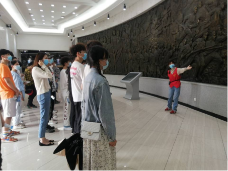 探花系列