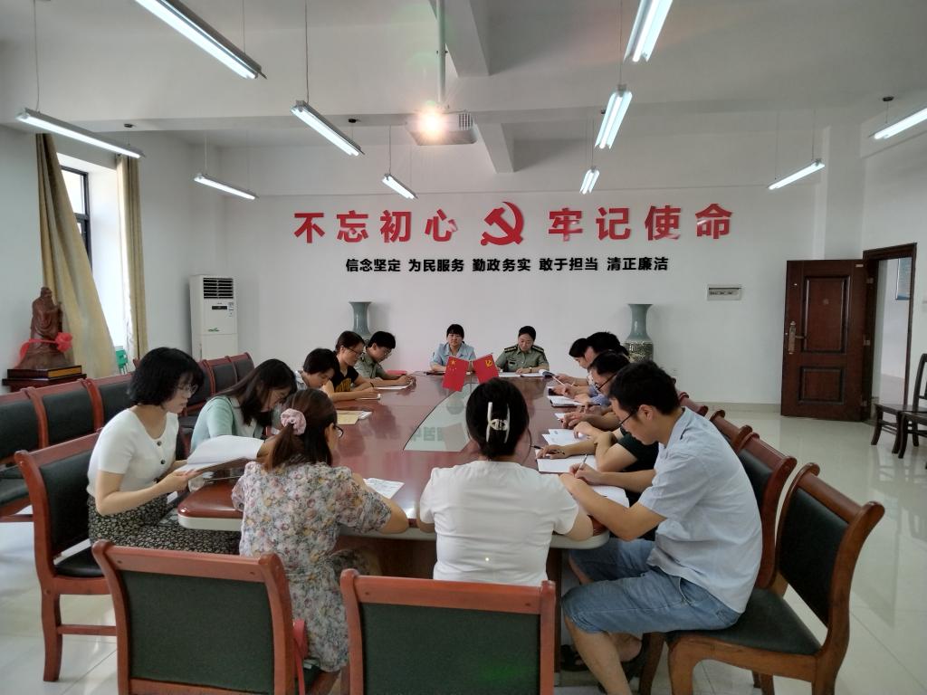 探花系列