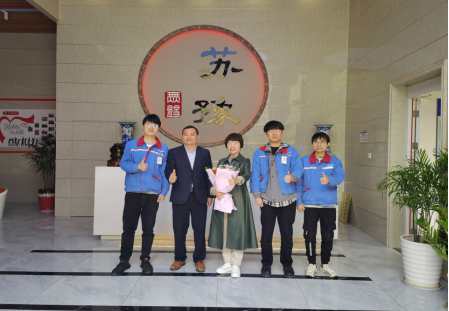 探花系列
