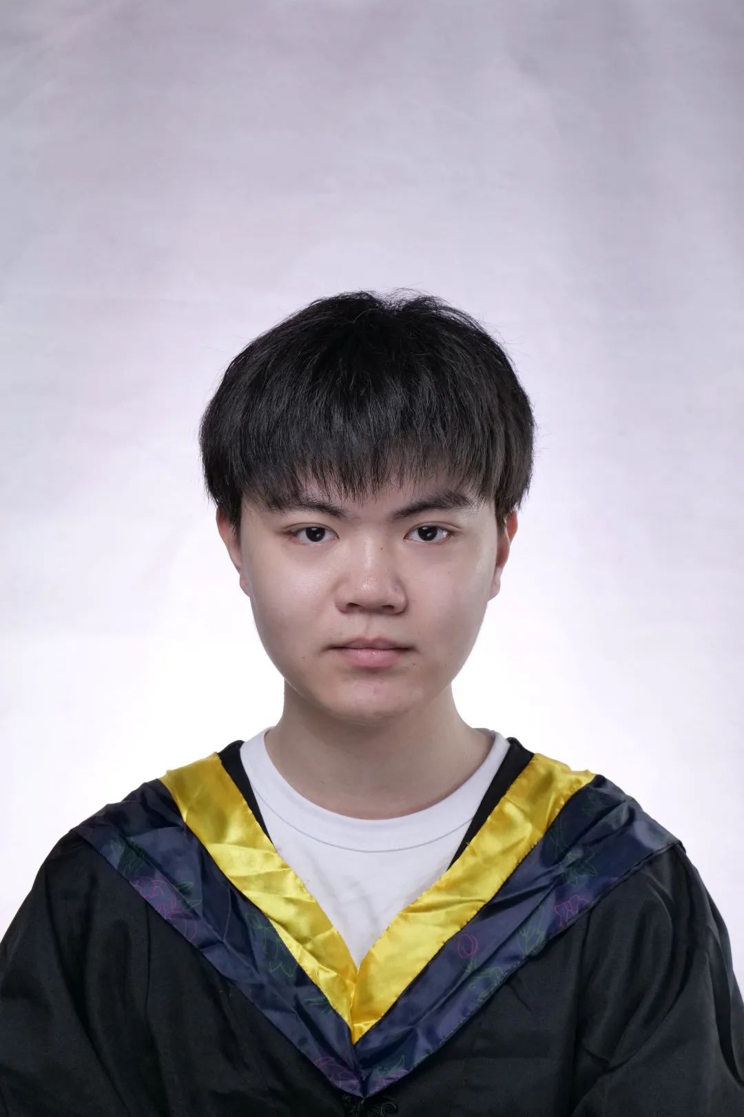 探花系列