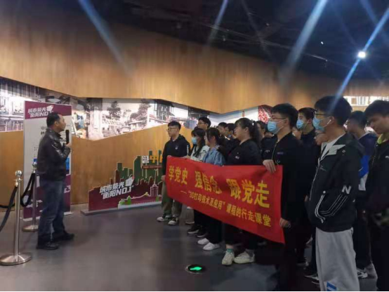 探花系列