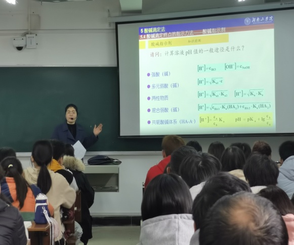 探花系列