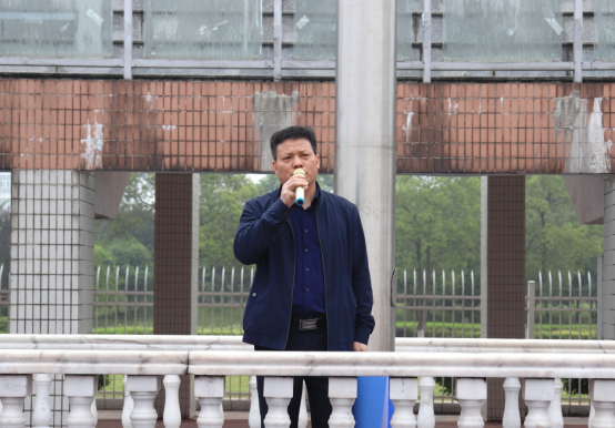探花系列