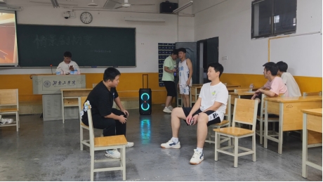 探花系列