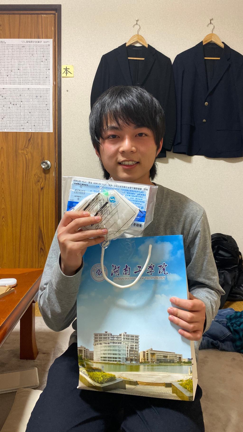 探花系列