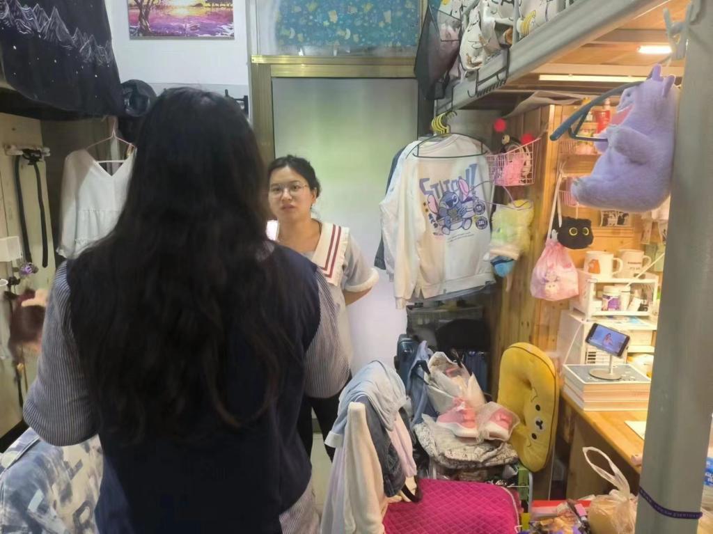 探花系列