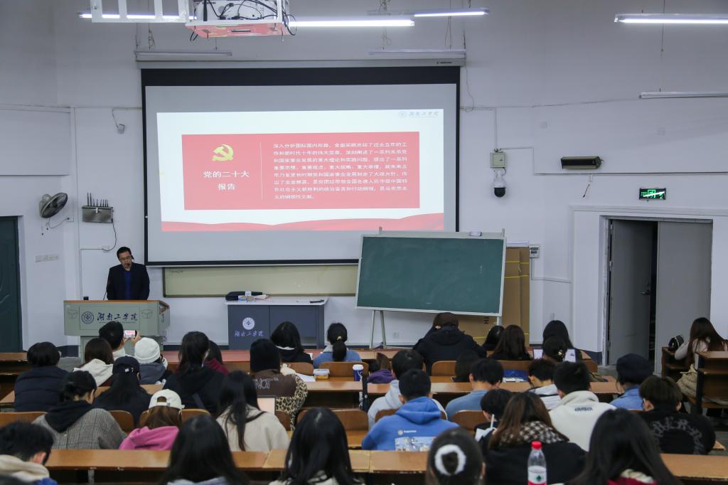 探花系列