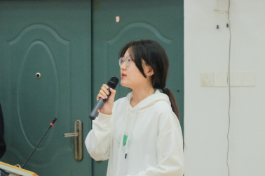 探花系列