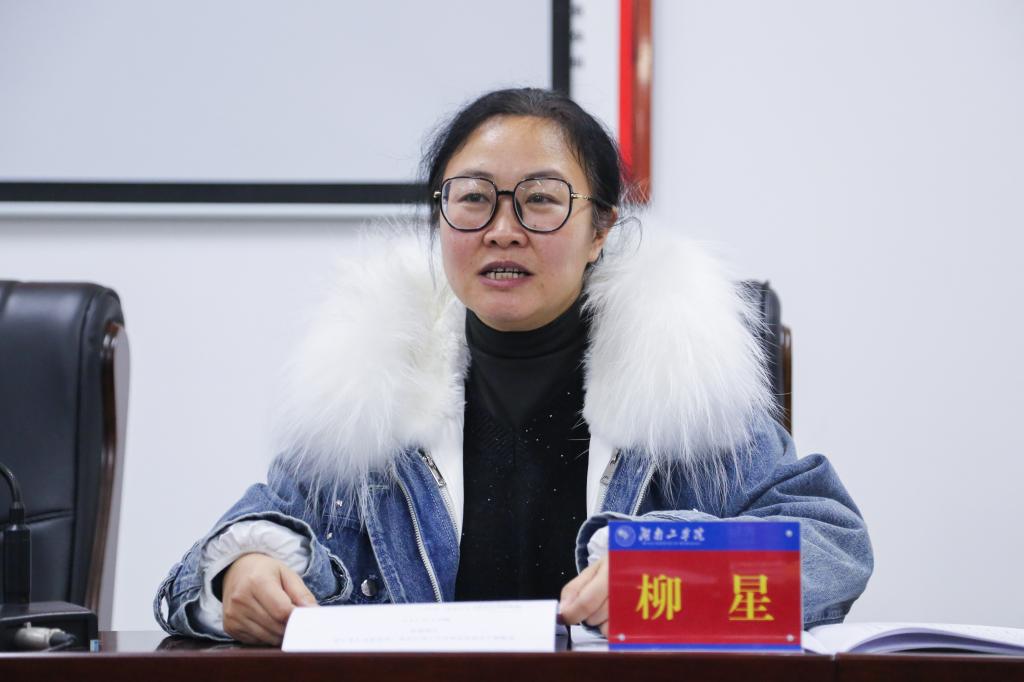 探花系列