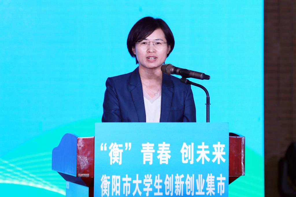 探花系列