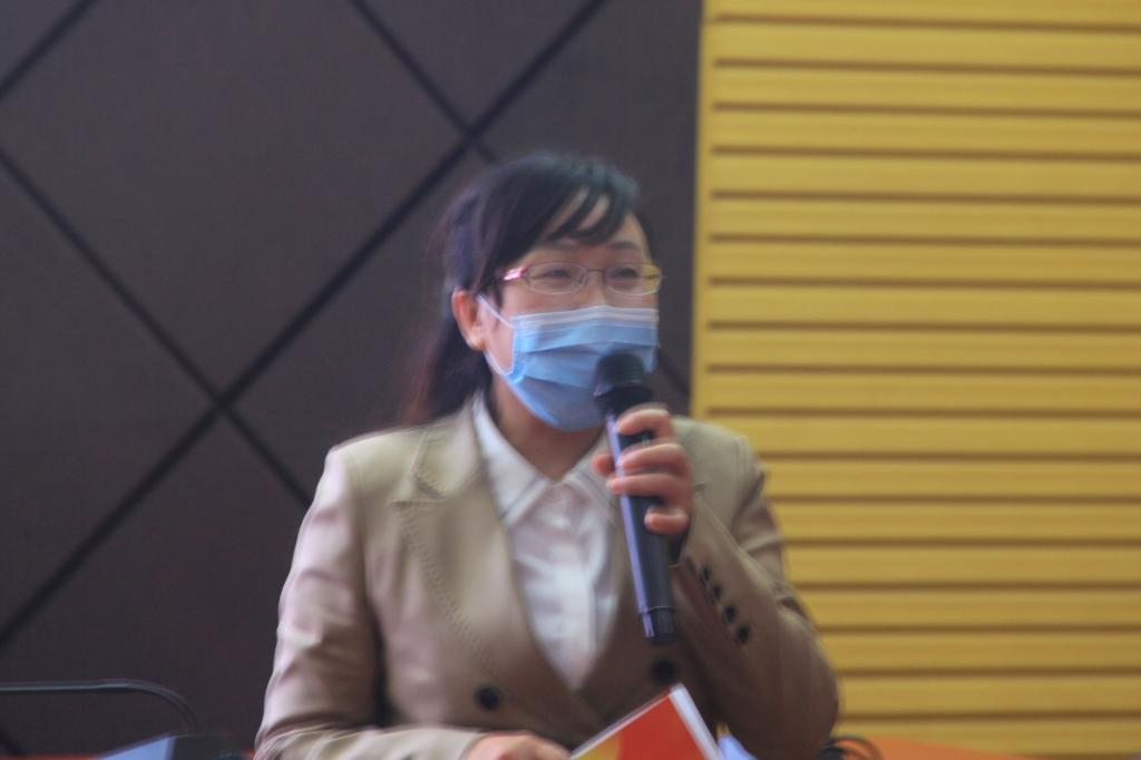 探花系列