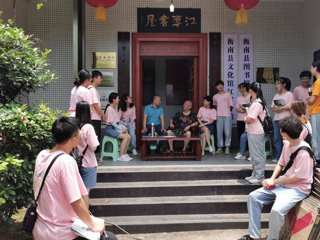 探花系列