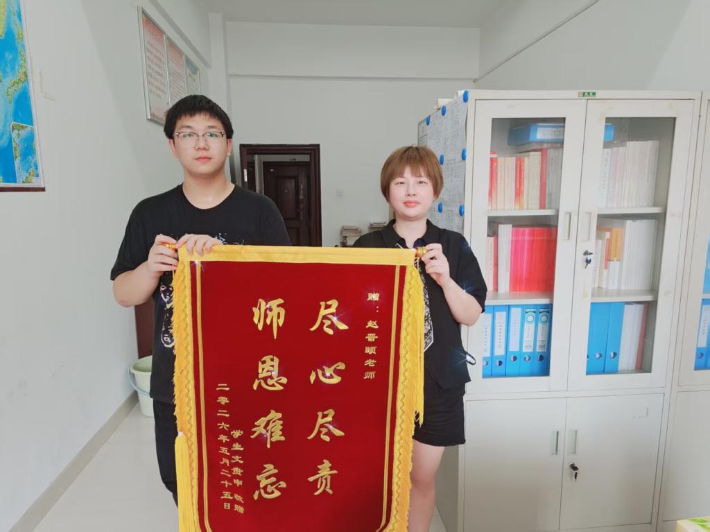 探花系列