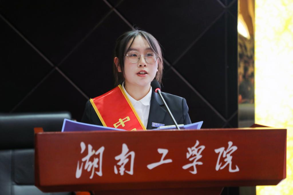 探花系列
